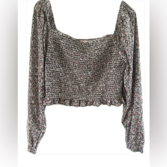 SO Floral Smocked Top - Picture 4 of 11